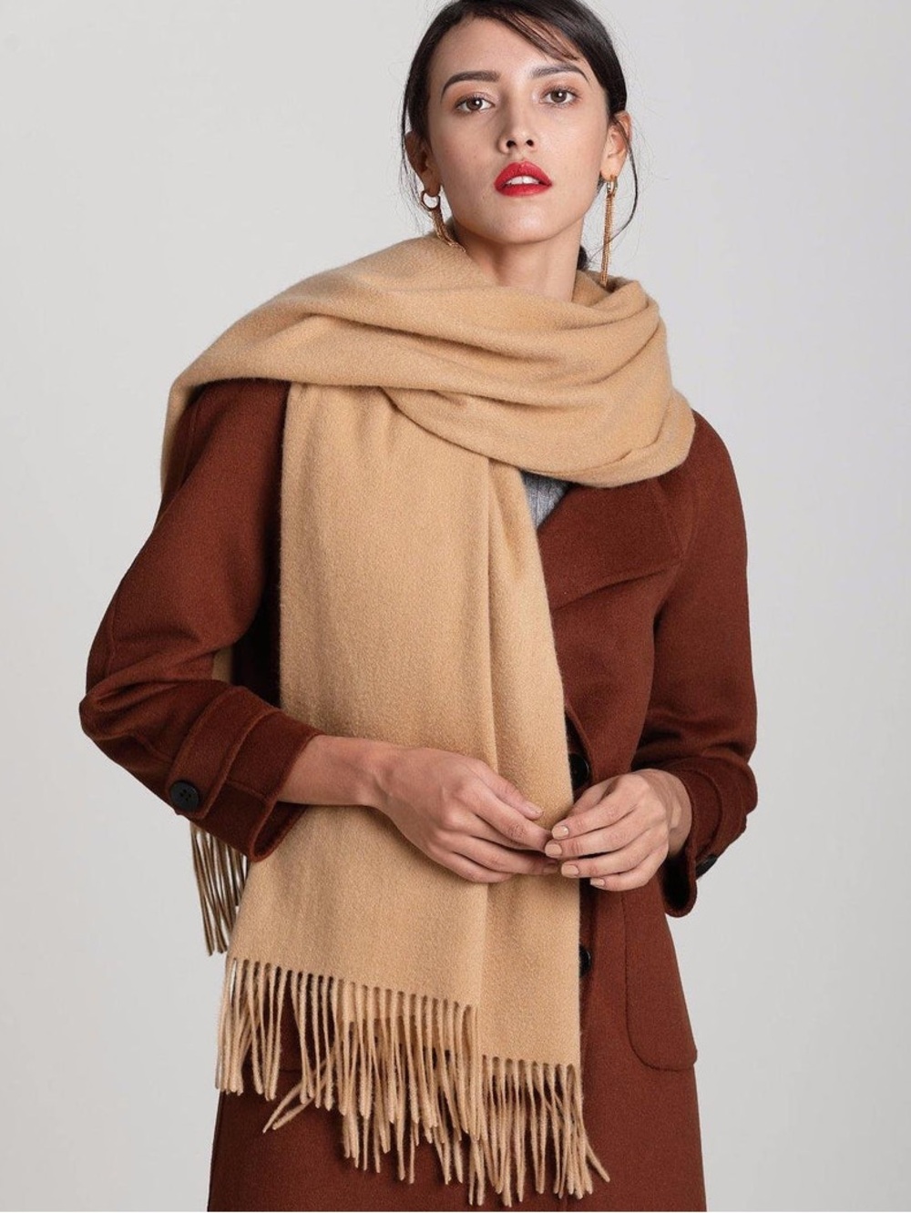 Luxurious Oversized Cashmere Made in Scotland XXL Wrap Shawl Scarf in Camel